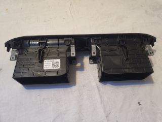 bontott DACIA SANDERO Középső Szellőző