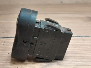 bontott DACIA SANDERO Központizár Kapcsoló