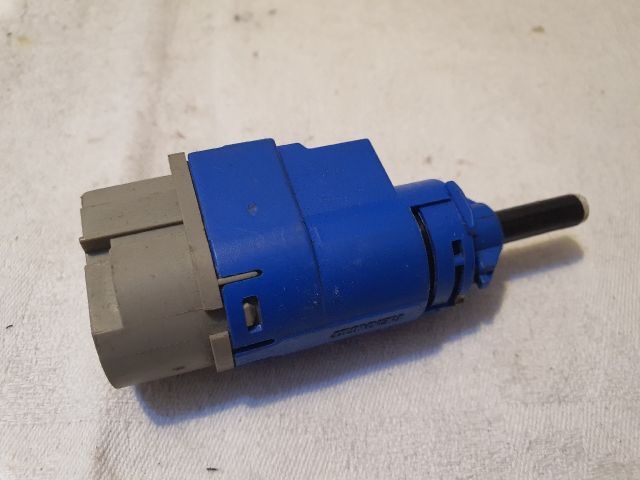 bontott DACIA SANDERO Kuplung Pedál Kapcsoló