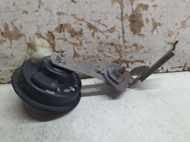 bontott DACIA SANDERO Kürt