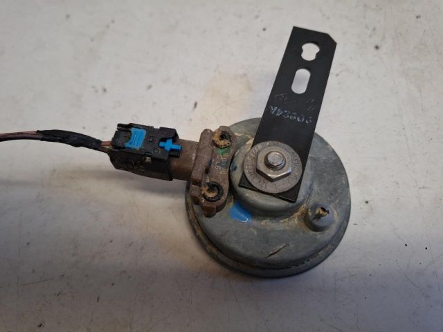 bontott DACIA SANDERO Kürt