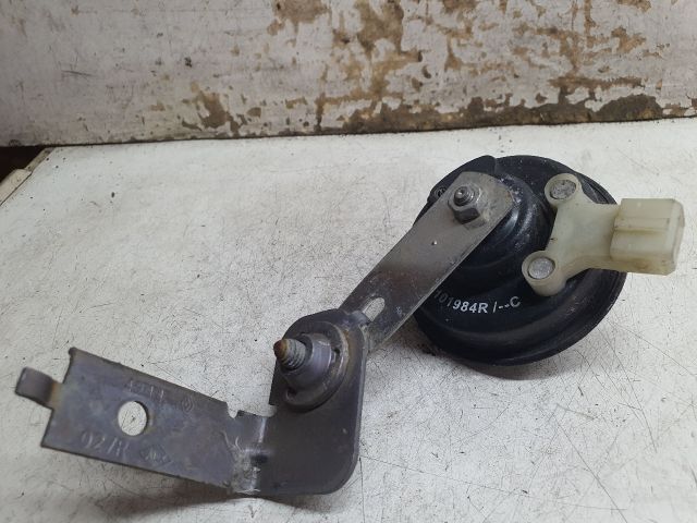 bontott DACIA SANDERO Kürt