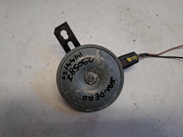 bontott DACIA SANDERO Kürt