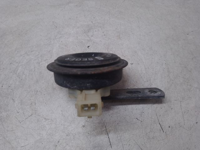 bontott DACIA SANDERO Kürt