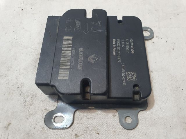 bontott DACIA SANDERO Légzsák Elektronika