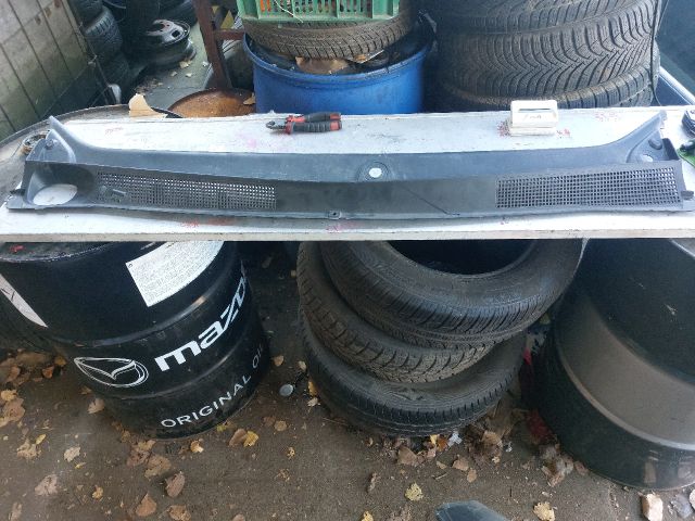 bontott DACIA SANDERO Levélrács