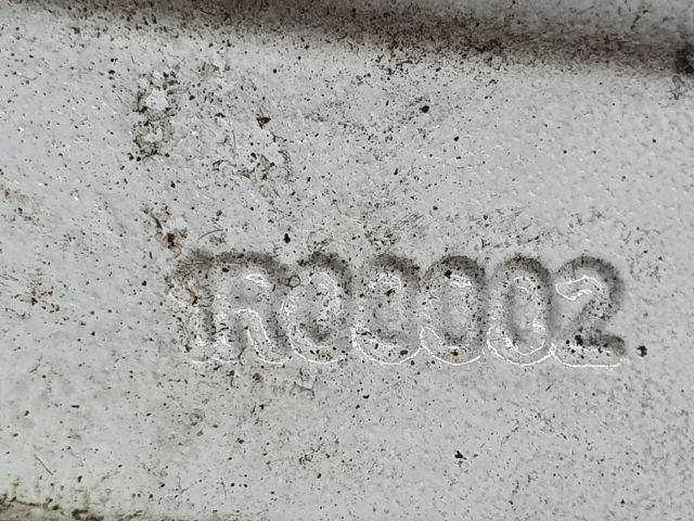 bontott DACIA SANDERO Motorháztető Jobb Zsanér