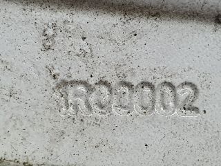 bontott DACIA SANDERO Motorháztető Jobb Zsanér