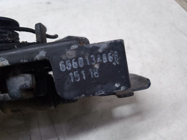 bontott DACIA SANDERO Motorháztető Zárszerkezet