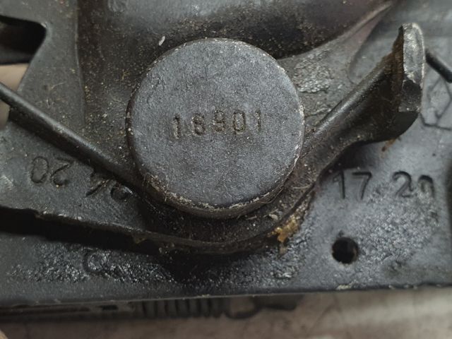 bontott DACIA SANDERO Motorháztető Zárszerkezet