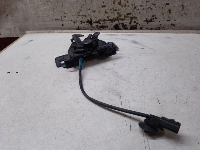 bontott DACIA SANDERO Motorháztető Zárszerkezet