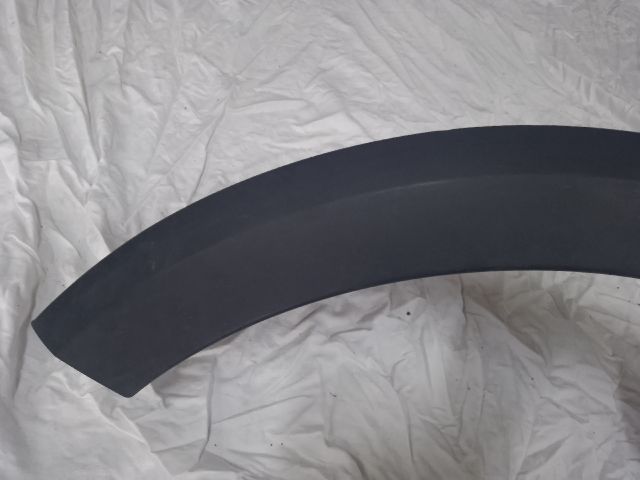 bontott DACIA SANDERO Műanyag Sárvédő Ív Díszléc