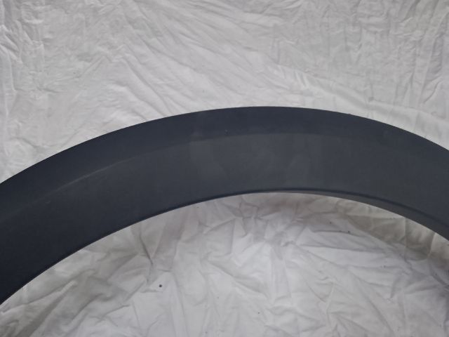 bontott DACIA SANDERO Műanyag Sárvédő Ív Díszléc