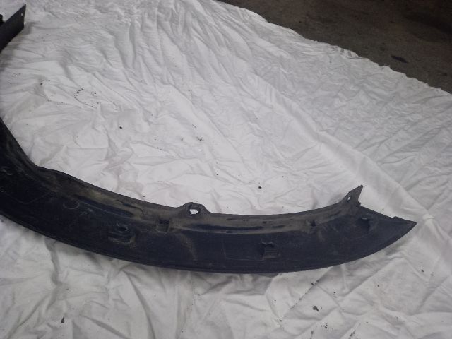 bontott DACIA SANDERO Műanyag Sárvédő Ív Díszléc