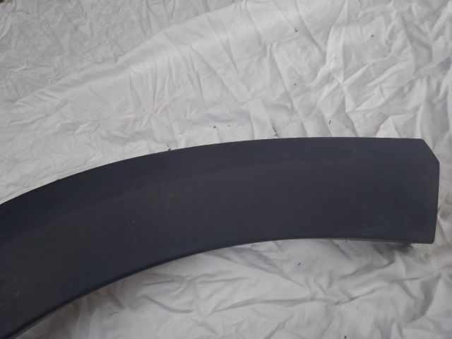 bontott DACIA SANDERO Műanyag Sárvédő Ív Díszléc