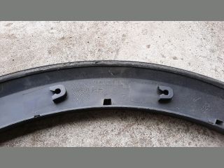 bontott DACIA SANDERO Műanyag Sárvédő Ív Díszléc