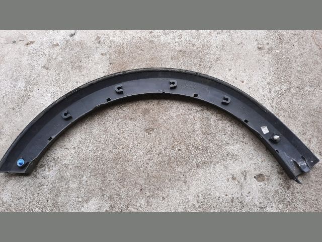 bontott DACIA SANDERO Műanyag Sárvédő Ív Díszléc