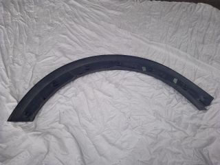 bontott DACIA SANDERO Műanyag Sárvédő Ív Díszléc