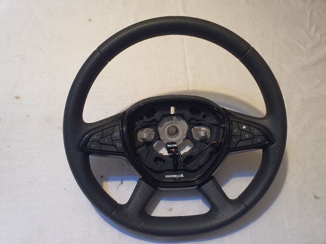 bontott DACIA SANDERO Multikormány