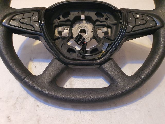 bontott DACIA SANDERO Multikormány