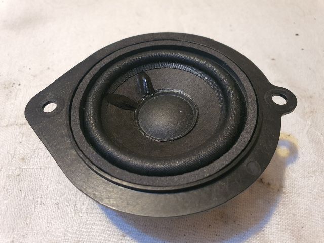 bontott DACIA SANDERO Műszerfal Hangszóró (Pozíciófüggetlen)