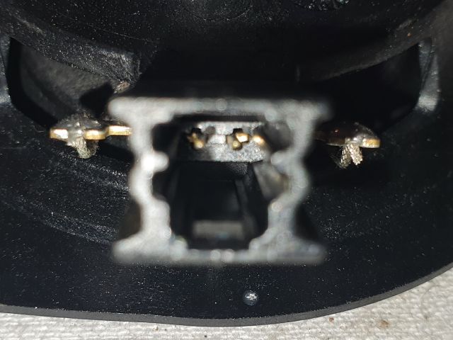 bontott DACIA SANDERO Műszerfal Hangszóró (Pozíciófüggetlen)