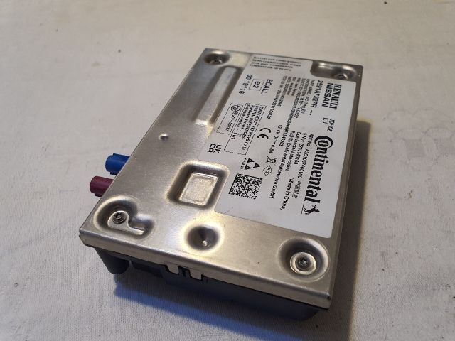 bontott DACIA SANDERO Navigáció Elektronika