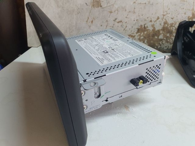 bontott DACIA SANDERO Navigációs Fejegység