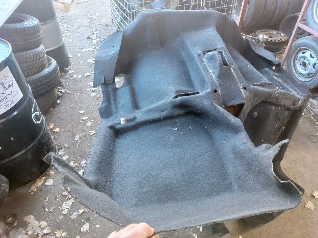 bontott DACIA SANDERO Padlószőnyeg