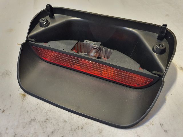 bontott DACIA SANDERO Pótféklámpa