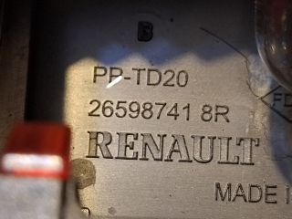 bontott DACIA SANDERO Pótféklámpa