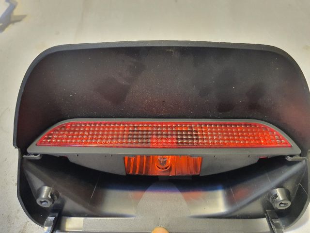 bontott DACIA SANDERO Pótféklámpa