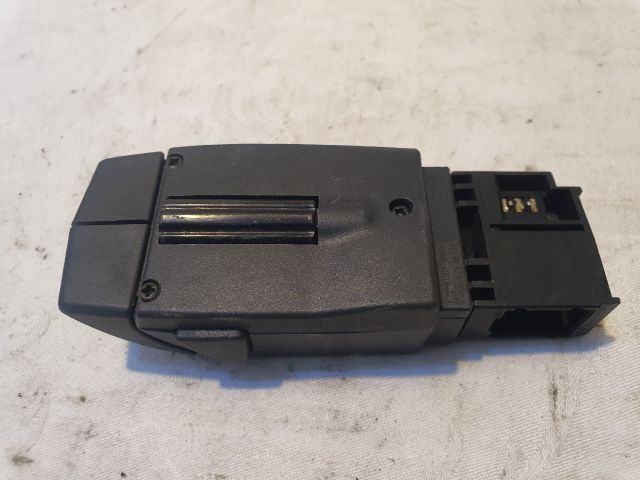 bontott DACIA SANDERO Rádió / CD Kapcsoló