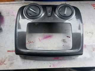 bontott DACIA SANDERO Rádió / CD Keret