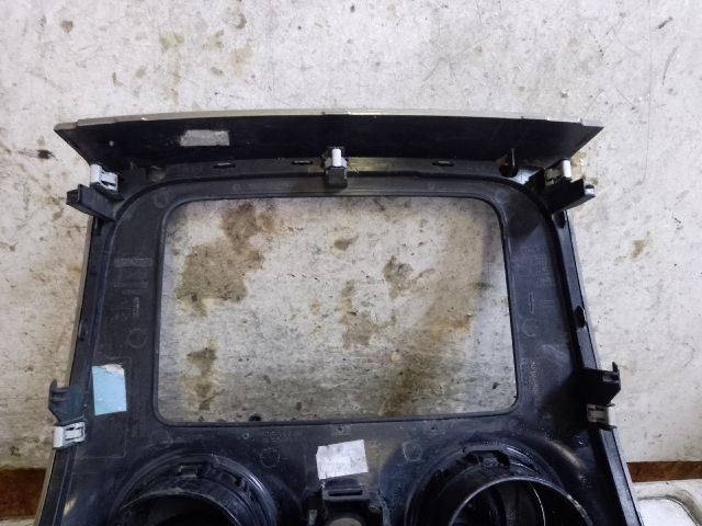 bontott DACIA SANDERO Rádió / CD Keret