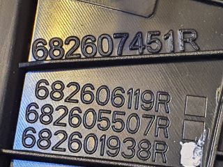 bontott DACIA SANDERO Rádió / CD Keret