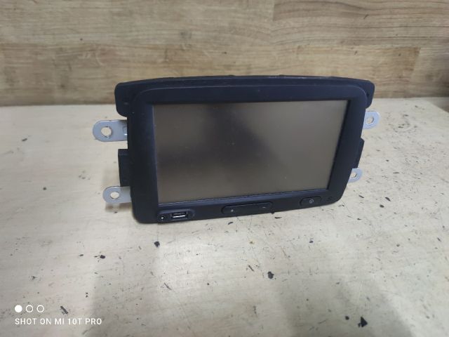 bontott DACIA SANDERO Rádió / CD