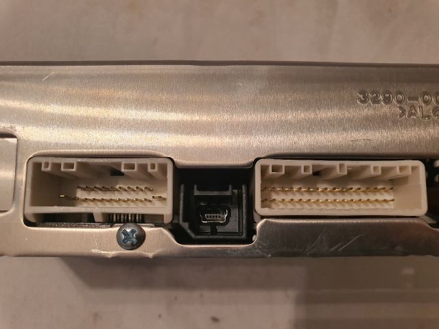 bontott DACIA SANDERO Rádió / CD