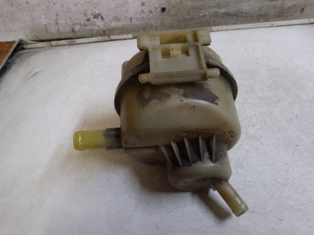 bontott DACIA SANDERO Szervóolaj Tartály