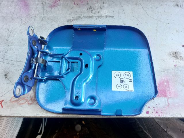 bontott DACIA SANDERO Tankajtó