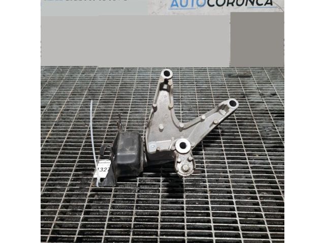 bontott DACIA SANDERO Tartó Bak