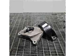 bontott DACIA SANDERO Tartó Bak