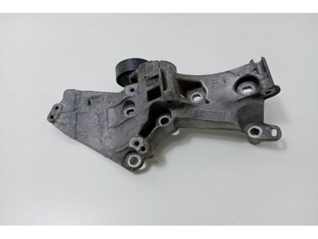 bontott DACIA SANDERO Tartó Bak