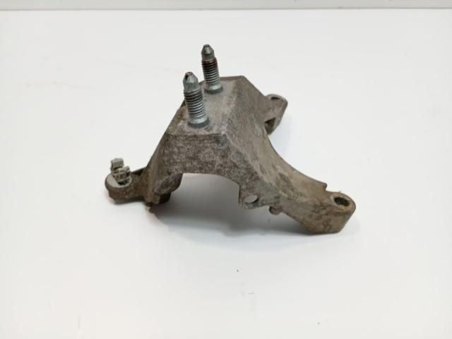 bontott DACIA SANDERO Tartó Bak