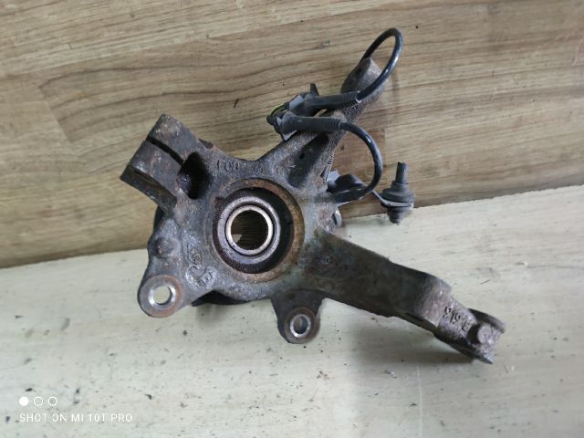 bontott DACIA SANDERO Bal első Csonkállvány Kerékaggyal