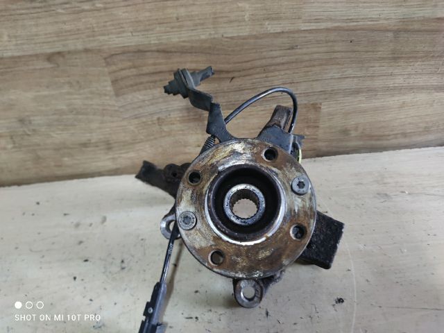 bontott DACIA SANDERO Bal első Csonkállvány Kerékaggyal