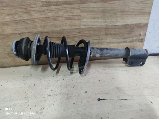 bontott DACIA SANDERO Bal első Gólyaláb (Lengécsillapító, Rugó)