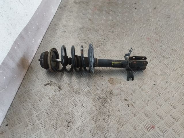 bontott DACIA SANDERO Bal első Gólyaláb (Lengécsillapító, Rugó)