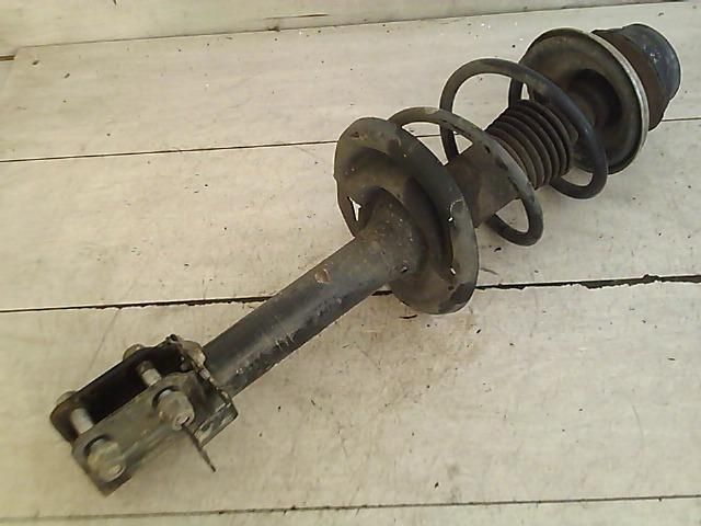 bontott DACIA SANDERO Bal első Gólyaláb (Lengécsillapító, Rugó)