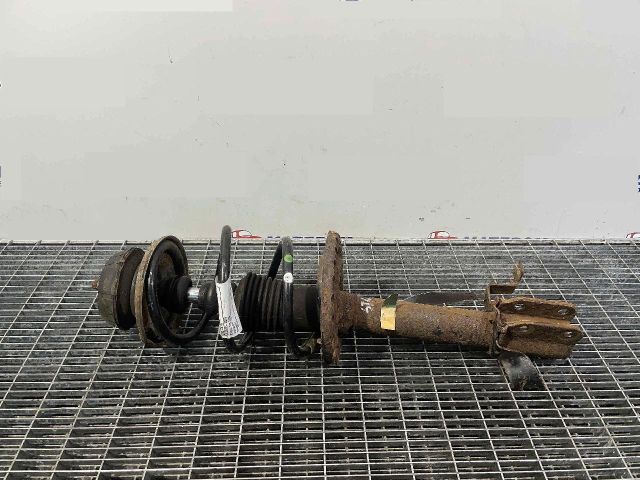 bontott DACIA SANDERO Bal első Gólyaláb (Lengécsillapító, Rugó)